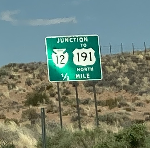 Indian Route 12 and US 191 signage on US 160