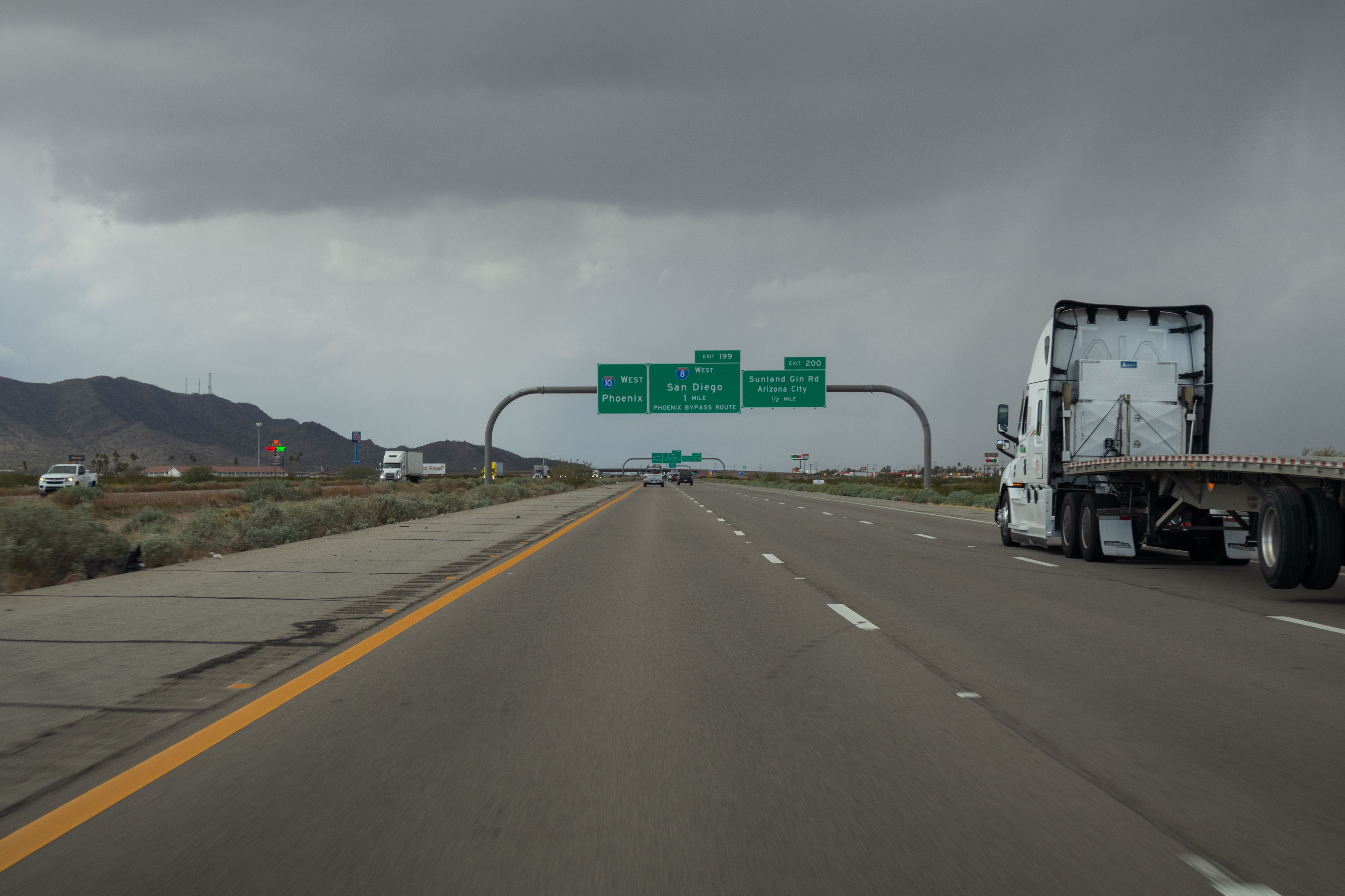 I-10 E of Sunland Gin
